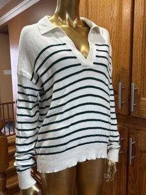 Wilfred Cream V‑Neck Sweater with Dark Green Stripes